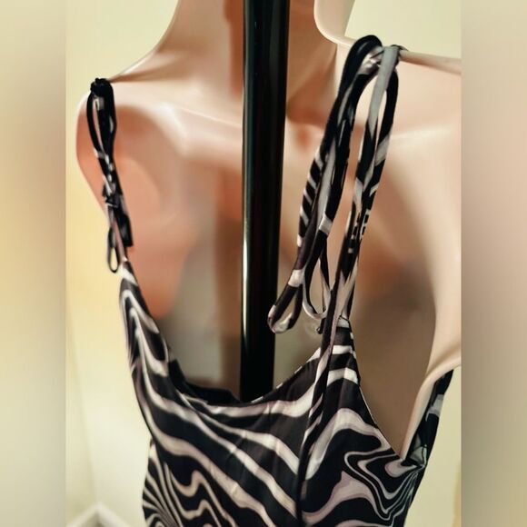 ZARA women’s dress in zebra print size small NWOT - Picture 9 of 13